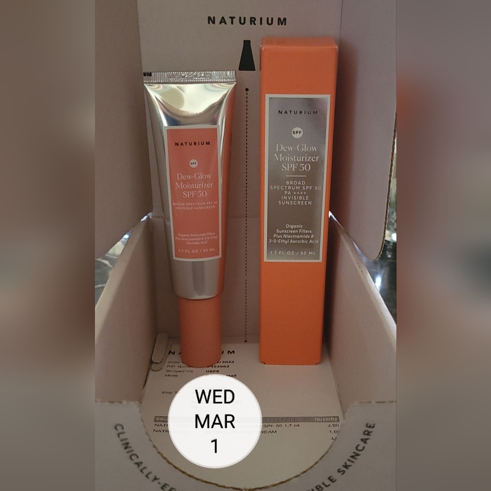 Naturium Dew Glow Moisturizer - SPF 50